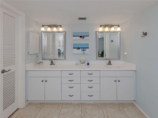 550 W FLAMINGO DRIVE 301, Venice, FL 34285