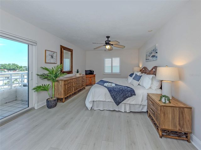 550 W FLAMINGO DRIVE 301, Venice, FL 34285