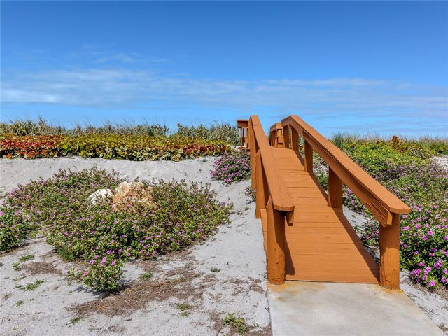 550 W FLAMINGO DRIVE 301, Venice, FL 34285