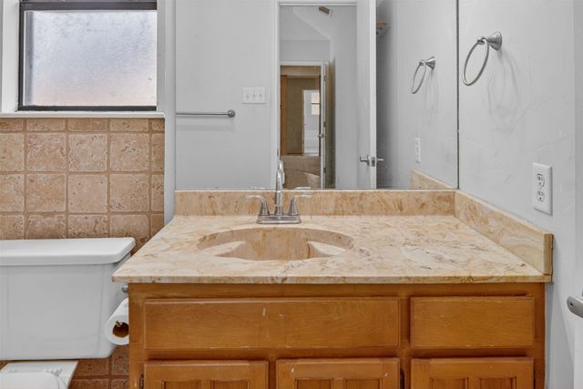 716 Nicole Drive, Burleson, TX 76028