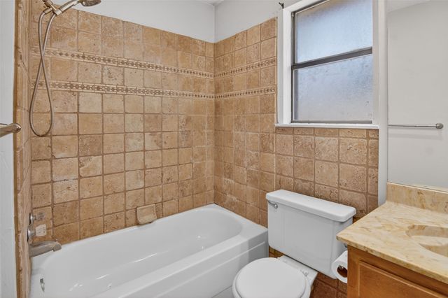 716 Nicole Drive, Burleson, TX 76028