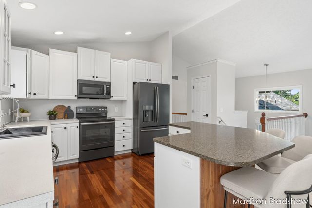 7154 Timbercreek Drive, Allendale Twp, MI 49401