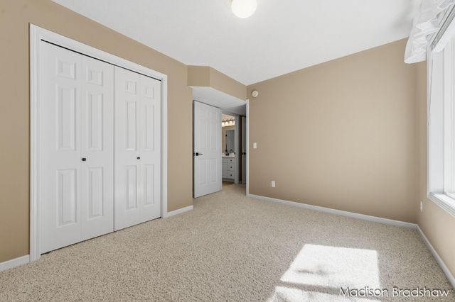 7154 Timbercreek Drive, Allendale Twp, MI 49401