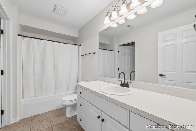 7154 Timbercreek Drive, Allendale Twp, MI 49401
