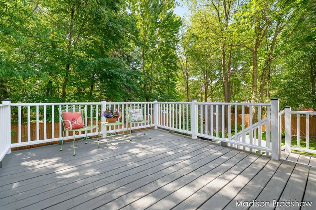 7154 Timbercreek Drive, Allendale Twp, MI 49401