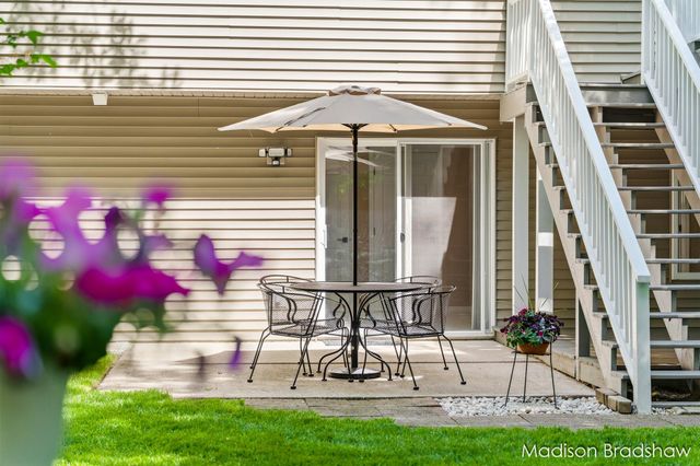 7154 Timbercreek Drive, Allendale Twp, MI 49401
