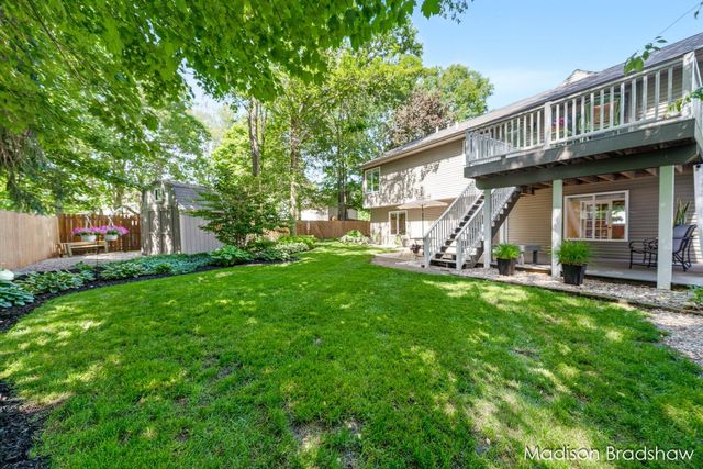 7154 Timbercreek Drive, Allendale Twp, MI 49401
