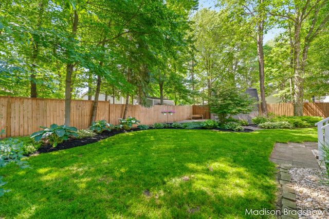 7154 Timbercreek Drive, Allendale Twp, MI 49401