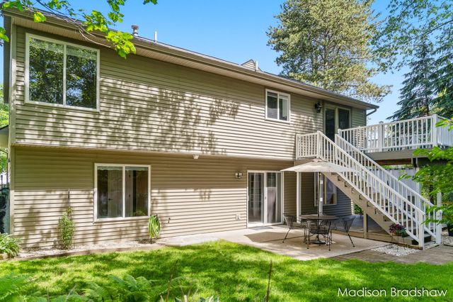 7154 Timbercreek Drive, Allendale Twp, MI 49401