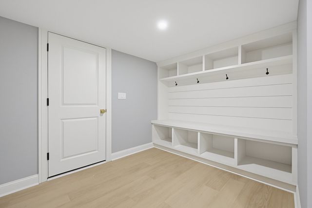 7 Hamilton St, Framingham, MA 01701