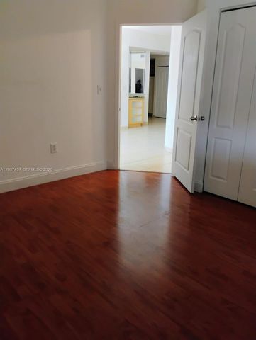 17415 NW 75th Pl 103, Hialeah, FL 33015