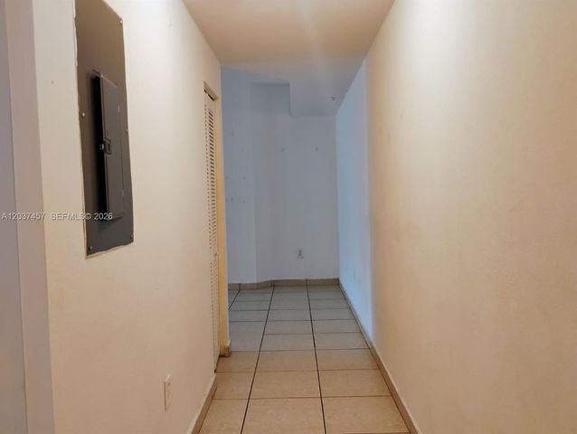 17415 NW 75th Pl 103, Hialeah, FL 33015