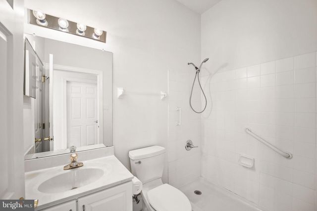 8 CASSIN HILL RD, Garnet Valley, PA 19060