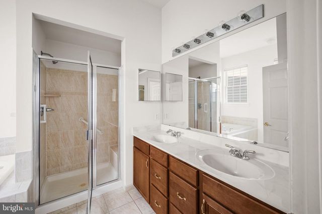 8 CASSIN HILL RD, Garnet Valley, PA 19060