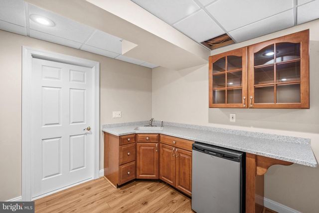 8 CASSIN HILL RD, Garnet Valley, PA 19060