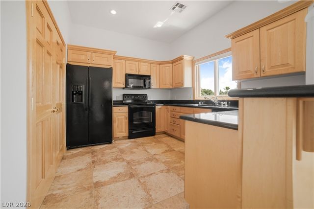 3687 Happy Lane, Las Vegas, NV 89120