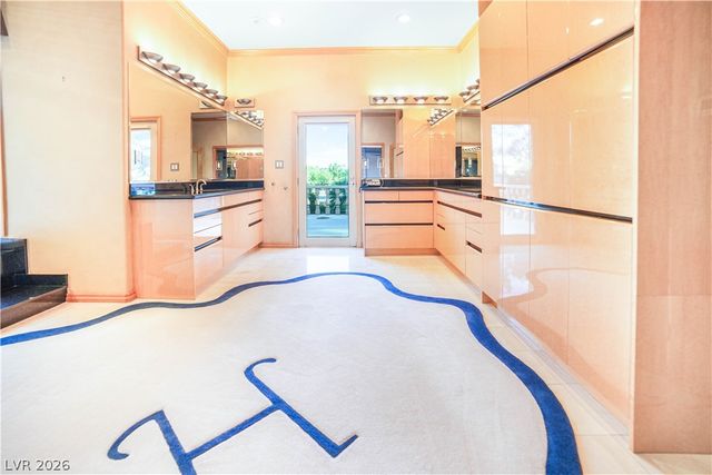 3687 Happy Lane, Las Vegas, NV 89120