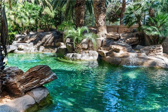 3687 Happy Lane, Las Vegas, NV 89120