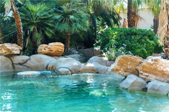 3687 Happy Lane, Las Vegas, NV 89120