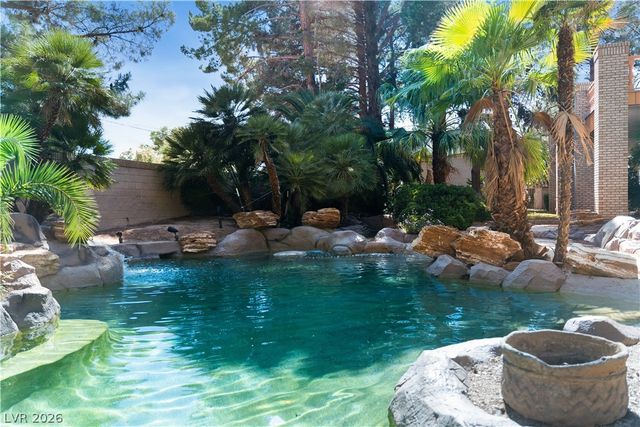 3687 Happy Lane, Las Vegas, NV 89120