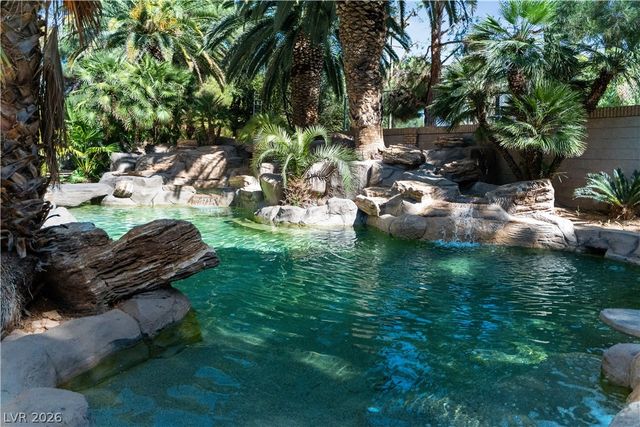 3687 Happy Lane, Las Vegas, NV 89120