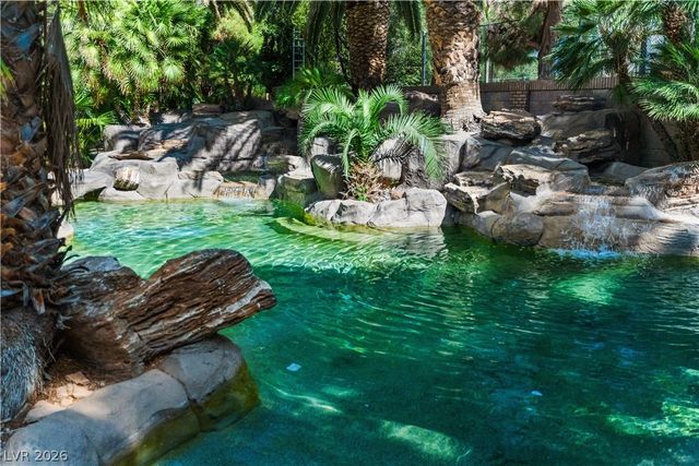 3687 Happy Lane, Las Vegas, NV 89120