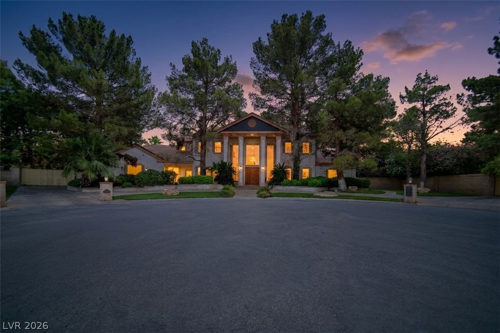 3687 Happy Lane, Las Vegas, NV 89120