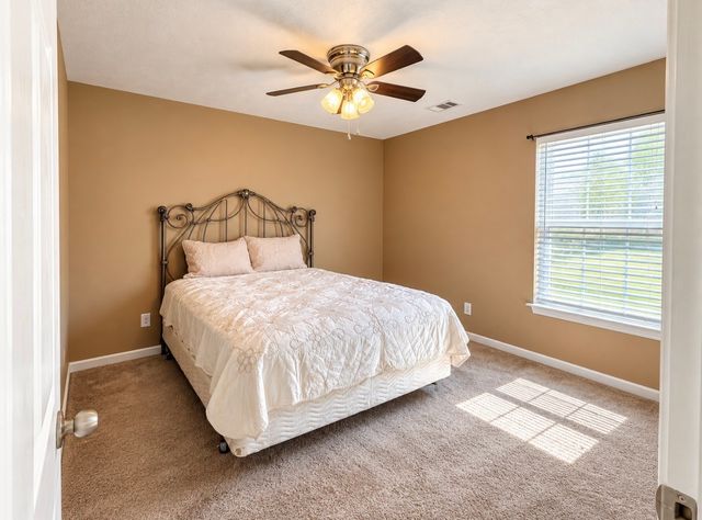 551 Albion Cir, Gallatin, TN 37066