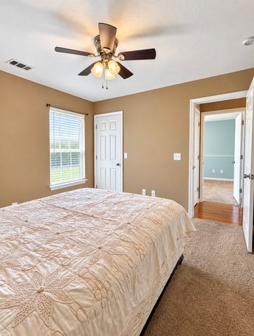551 Albion Cir, Gallatin, TN 37066