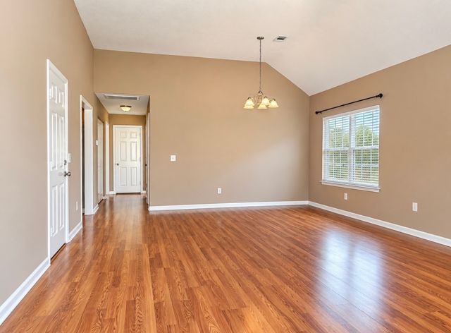 551 Albion Cir, Gallatin, TN 37066