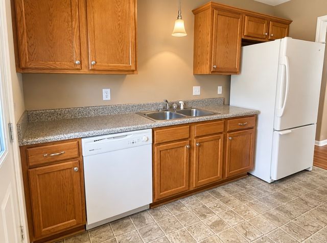 551 Albion Cir, Gallatin, TN 37066