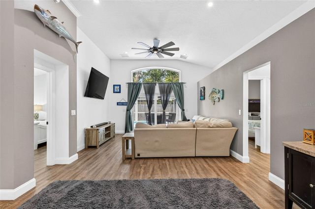 12321 GLENFIELD AVENUE, Tampa, FL 33626