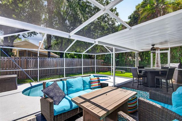 12321 GLENFIELD AVENUE, Tampa, FL 33626