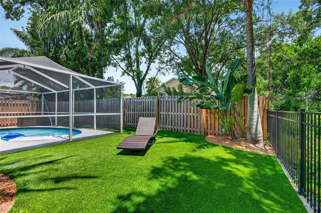 12321 GLENFIELD AVENUE, Tampa, FL 33626