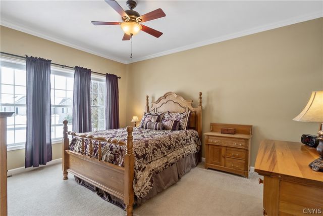 8494 Wayfarer Drive, Cicero, NY 13039