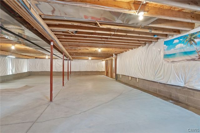 8494 Wayfarer Drive, Cicero, NY 13039