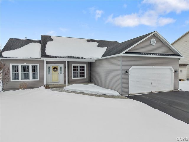 8494 Wayfarer Drive, Cicero, NY 13039