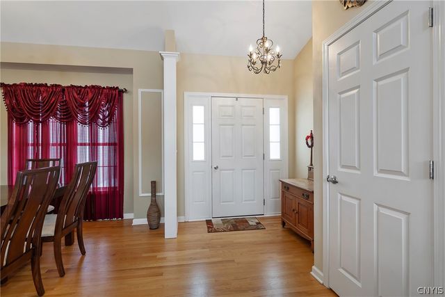 8494 Wayfarer Drive, Cicero, NY 13039