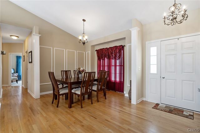 8494 Wayfarer Drive, Cicero, NY 13039