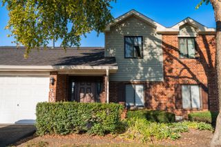 630 Cumberland Trail AA1, Roselle, IL 60172