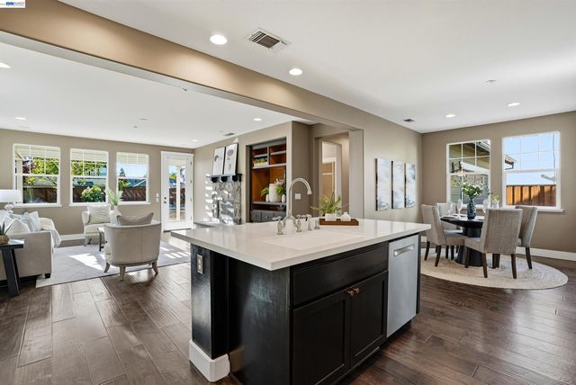 2785 Decker Ln, Livermore, CA 94550