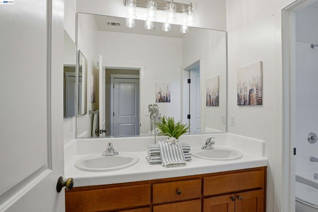 2785 Decker Ln, Livermore, CA 94550