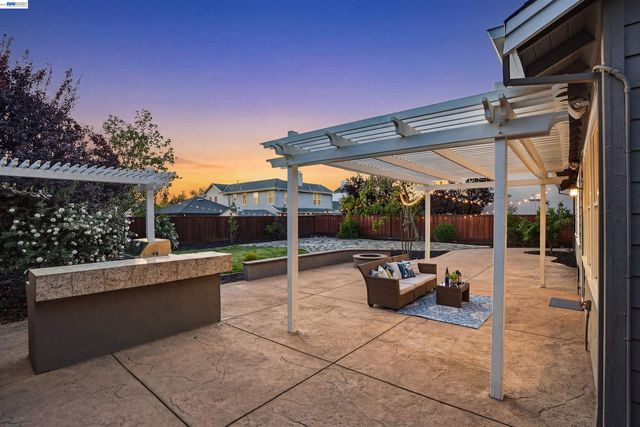 2785 Decker Ln, Livermore, CA 94550