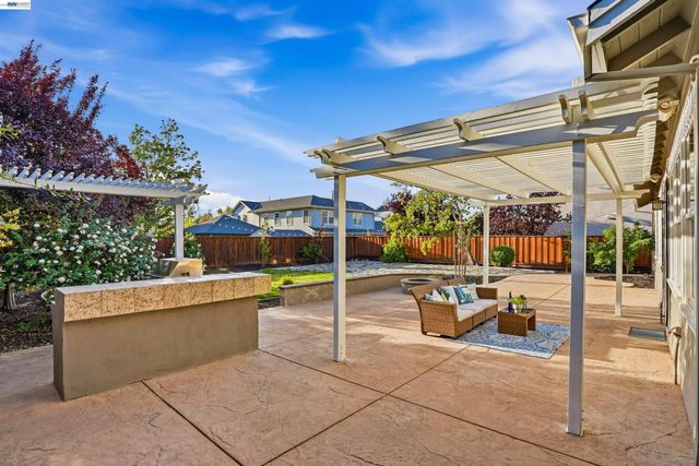 2785 Decker Ln, Livermore, CA 94550