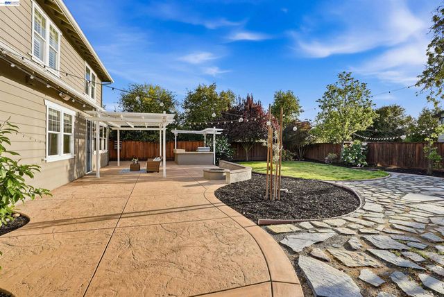 2785 Decker Ln, Livermore, CA 94550