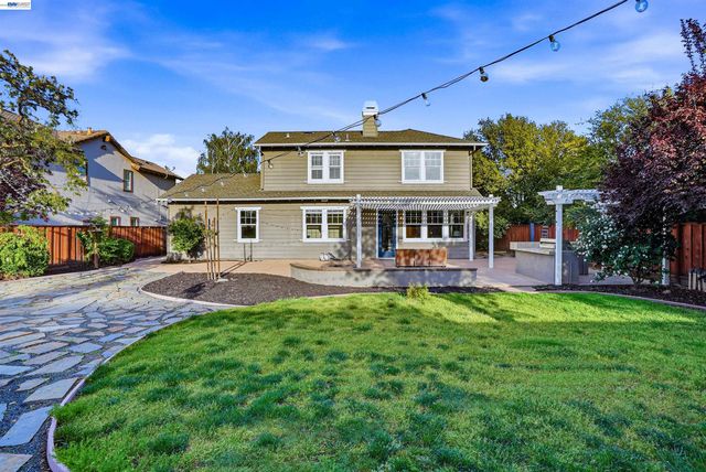 2785 Decker Ln, Livermore, CA 94550