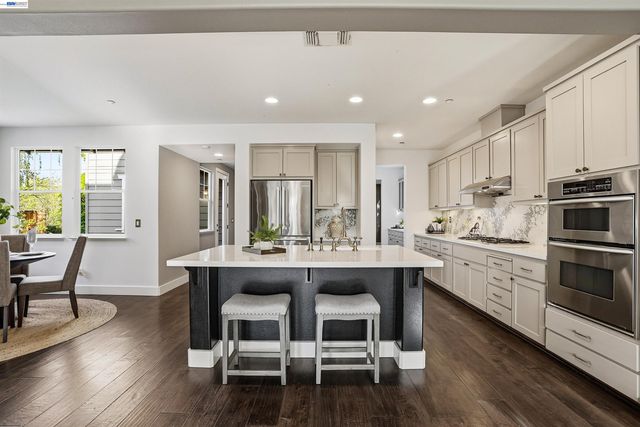 2785 Decker Ln, Livermore, CA 94550