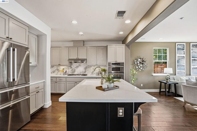 2785 Decker Ln, Livermore, CA 94550