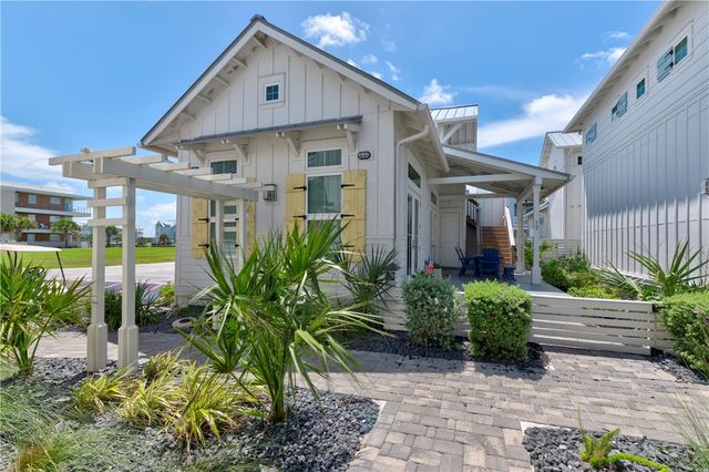 673 Center Square South S 17, Port Aransas, TX 78373
