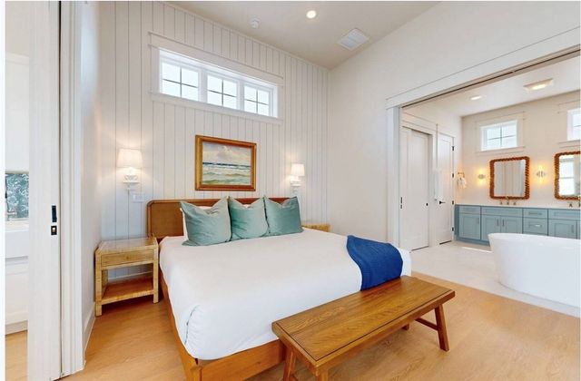 673 Center Square South S 17, Port Aransas, TX 78373